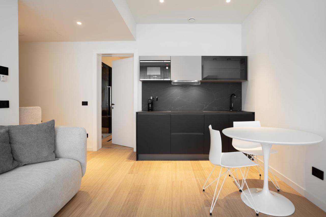 Sant'Ambrogio Apartments, Reception H24 ميلان المظهر الخارجي الصورة