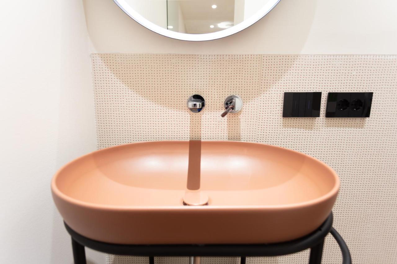 Sant'Ambrogio Apartments, Reception H24 ميلان المظهر الخارجي الصورة
